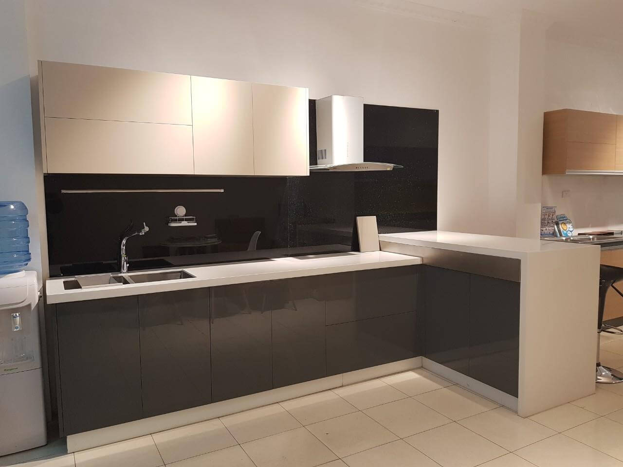 đá ốp bếp màu trắng