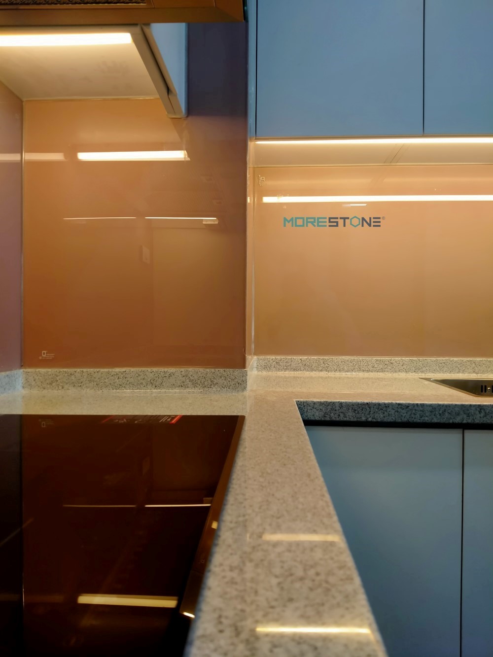 Đá ốp bàn bếp