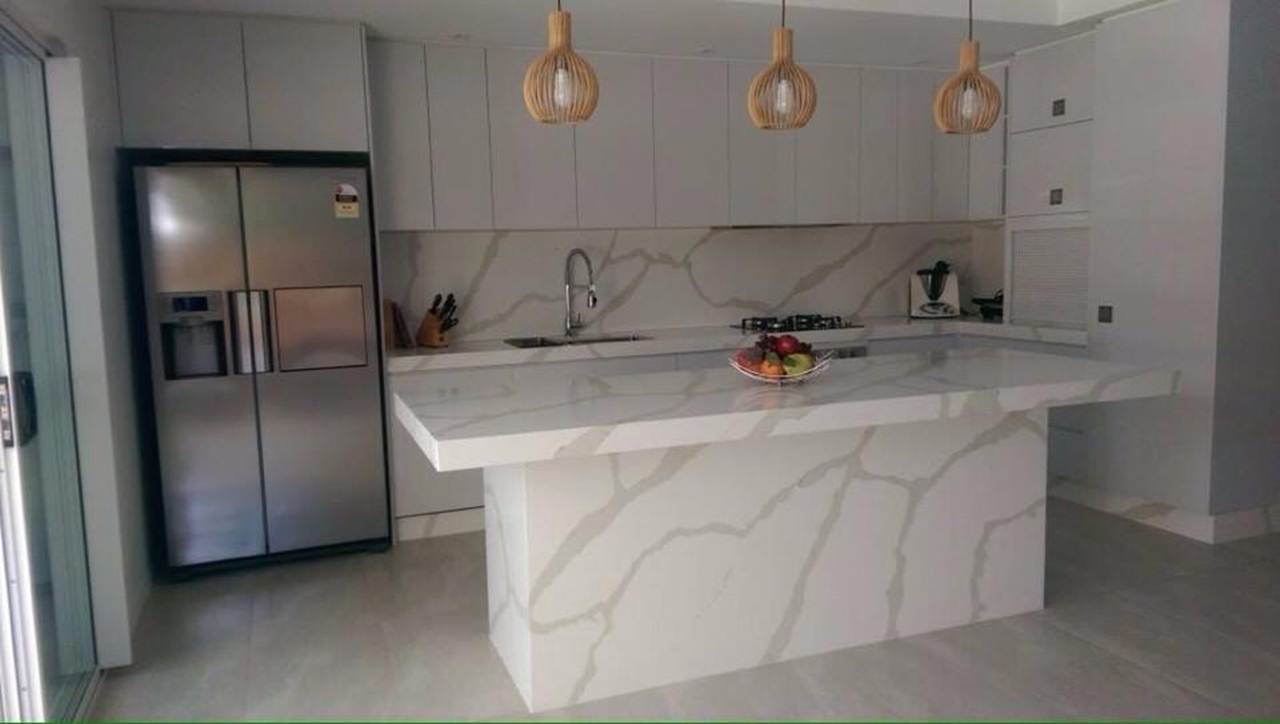 Đá mặt bếp Hà Nội – Một trong những mẫu đá phù hợp với mọi không gian bếp