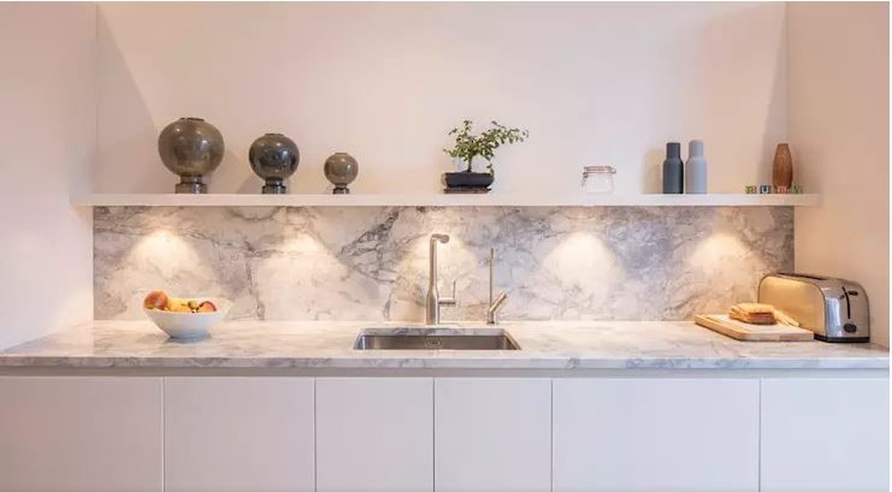 Đá ốp tường bếp – Nên sử dụng đá ốp tường bếp như thế nào cho phù hợp