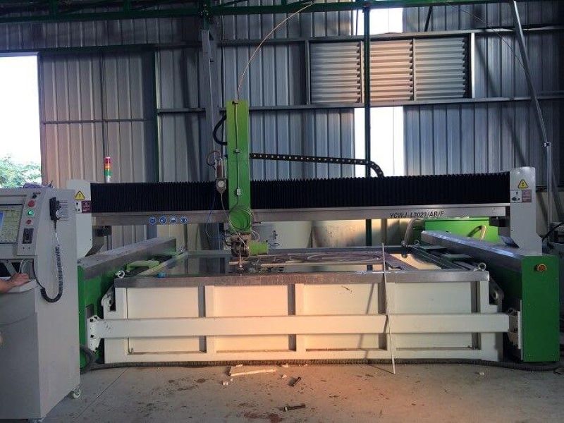 đá nhân tạo là gì