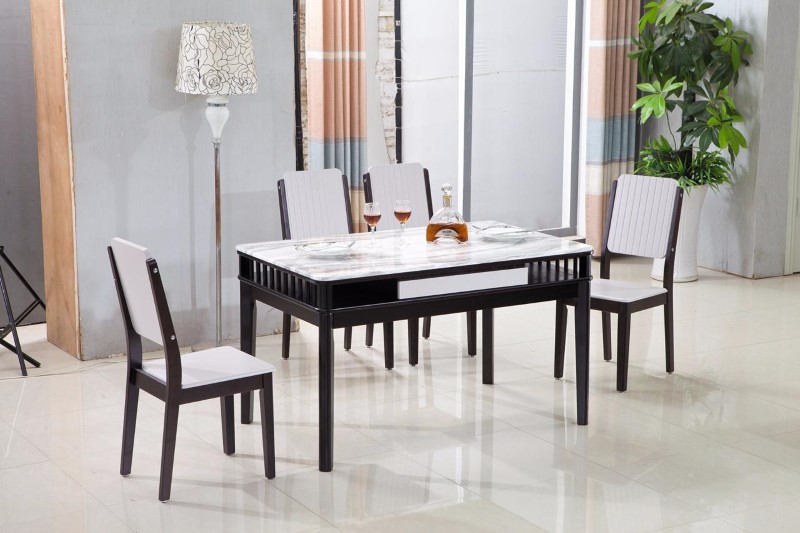 bàn ăn mặt đá