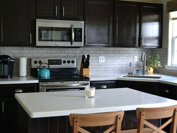 Bàn ăn mặt đá nhân tạo Solid Surface