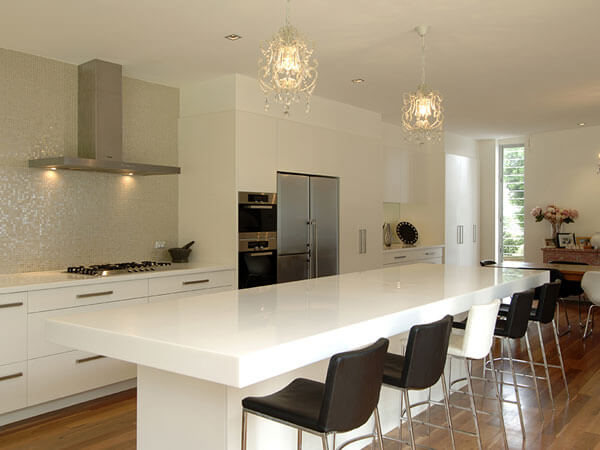 Bàn ăn mặt đá nhân tạo Solid Surface