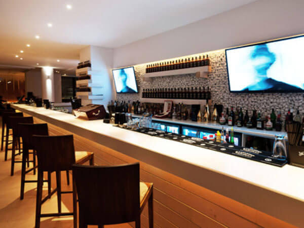 Đá ốp quầy bar bằng đá nhân tạo cao cấp