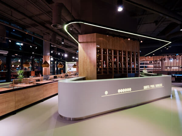 Quầy bar ốp đá nhân tạo Solid Surface