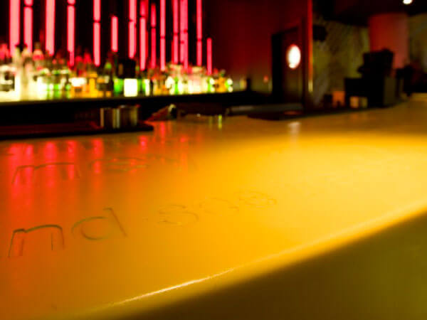 Quầy bar ốp đá nhân tạo Solid Surface