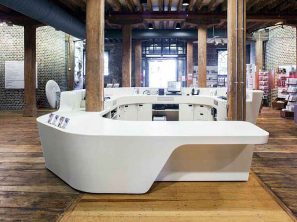 Quầy lễ tân bằng đá nhân tạo Solid Surface
