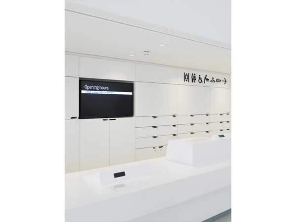 Quầy lễ tân bằng đá nhân tạo Solid Surface